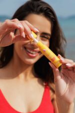 ALOE COLORS LIP OIL SUN PROTECTION - Image 2